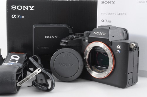 Fotocamera digitale mirrorless